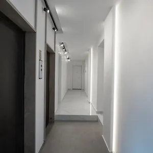  Appartamento ιωκα / The Urbitality Project